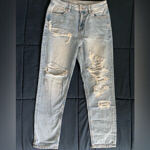 American Eagle Mom Jeans